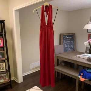Lulu’s Halter Maxi Dress